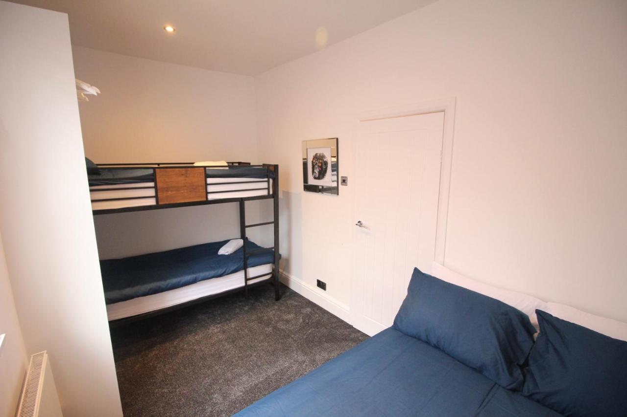 Media Manor - Fully Refurbished In 2022 - Large 6 Bedrooms, 3 Bathrooms Plus Media Games Room Blackpool Luaran gambar